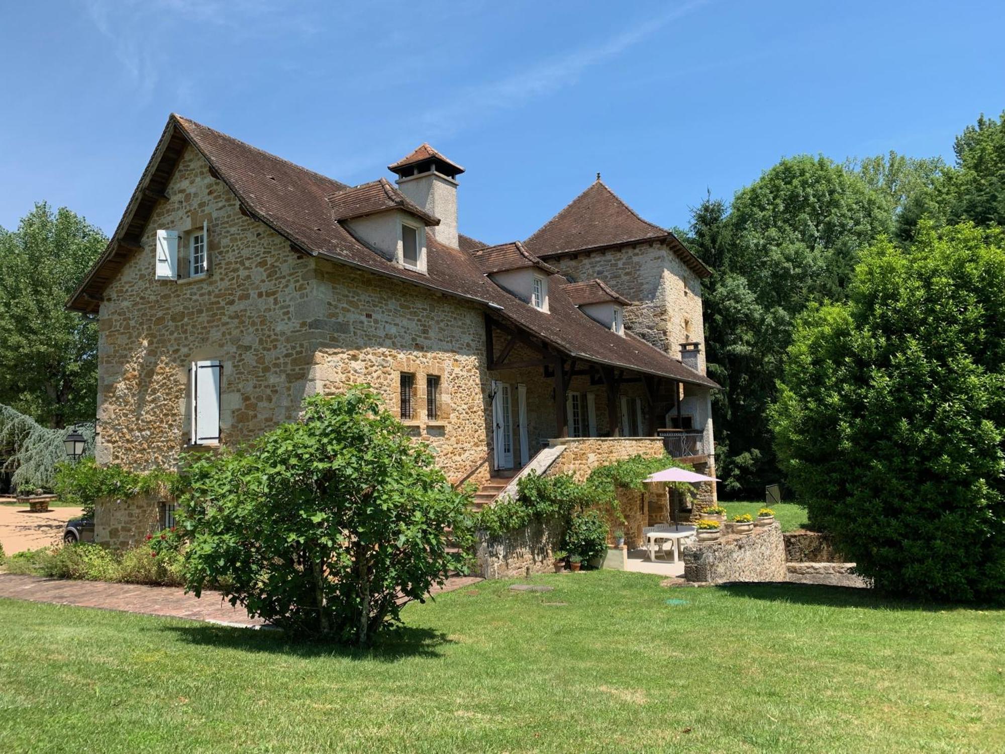 مبيت وإفطار Saint-Denis-lès-Martel Le Moulin Du Boisset المظهر الخارجي الصورة